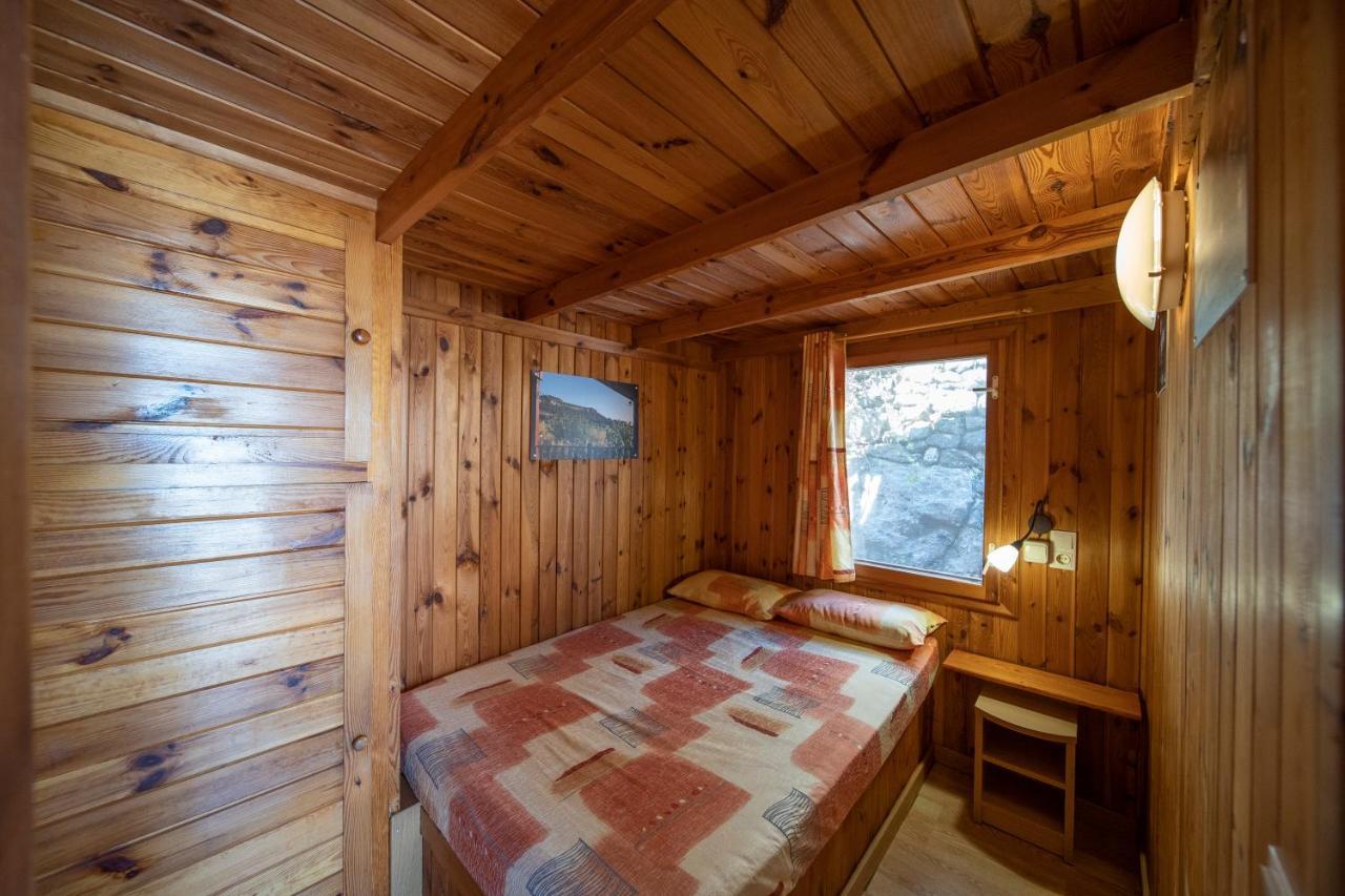 Camping Bungalow Serra De Prades Resort Vilanova de Prades Exteriér fotografie